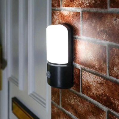 Battery Pir Motion Sensor light turned on in use as front door light
