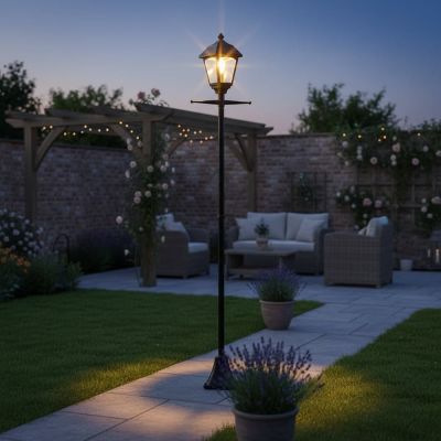 Victoriana 365 Solar Powered Lamp Post