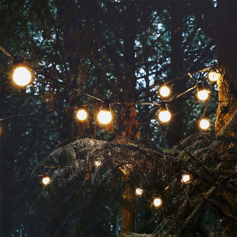 Outdoor Festoon Lights Connectable Frosted Bulb in tree