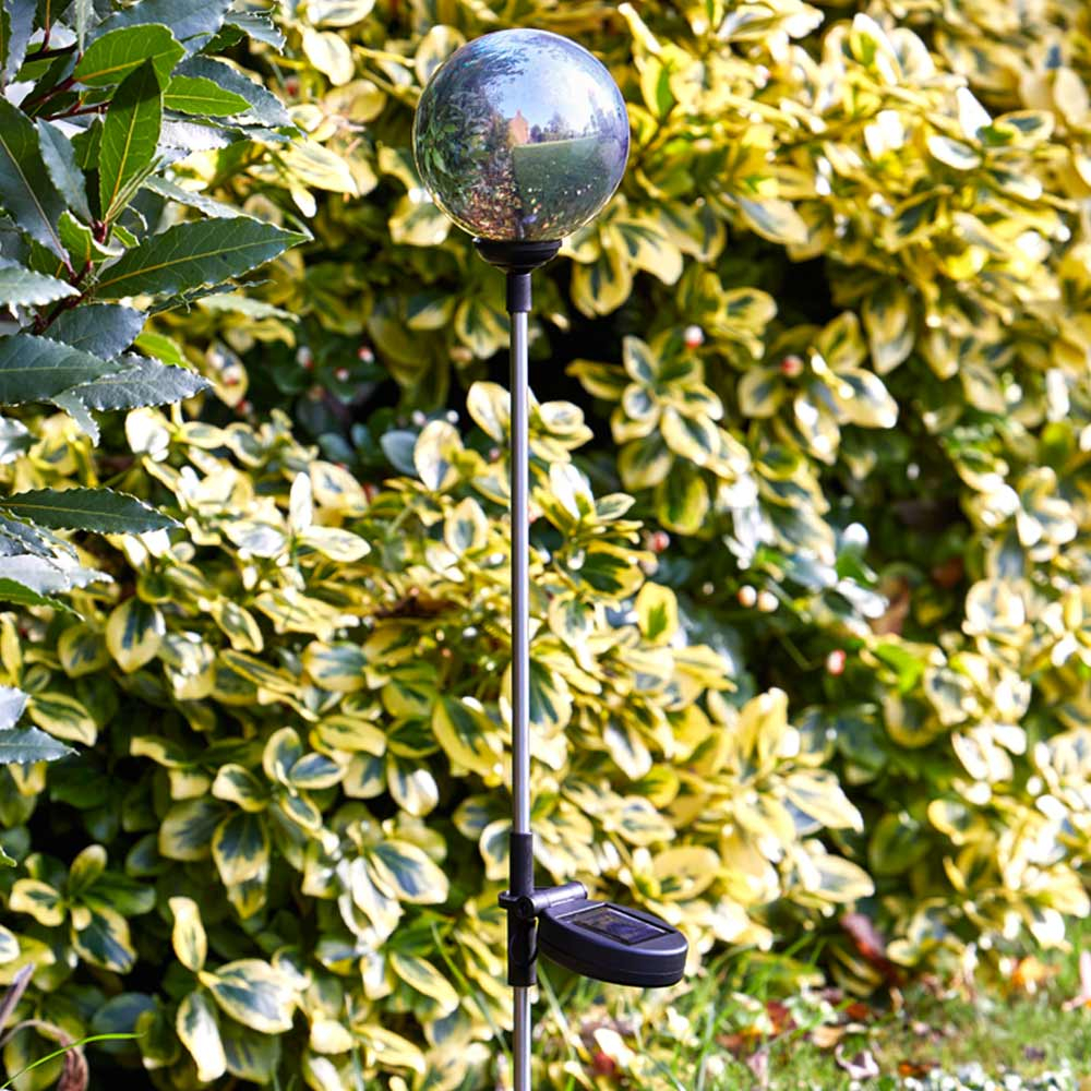 Solar 3D Cosmos Stake Light in garden during the day