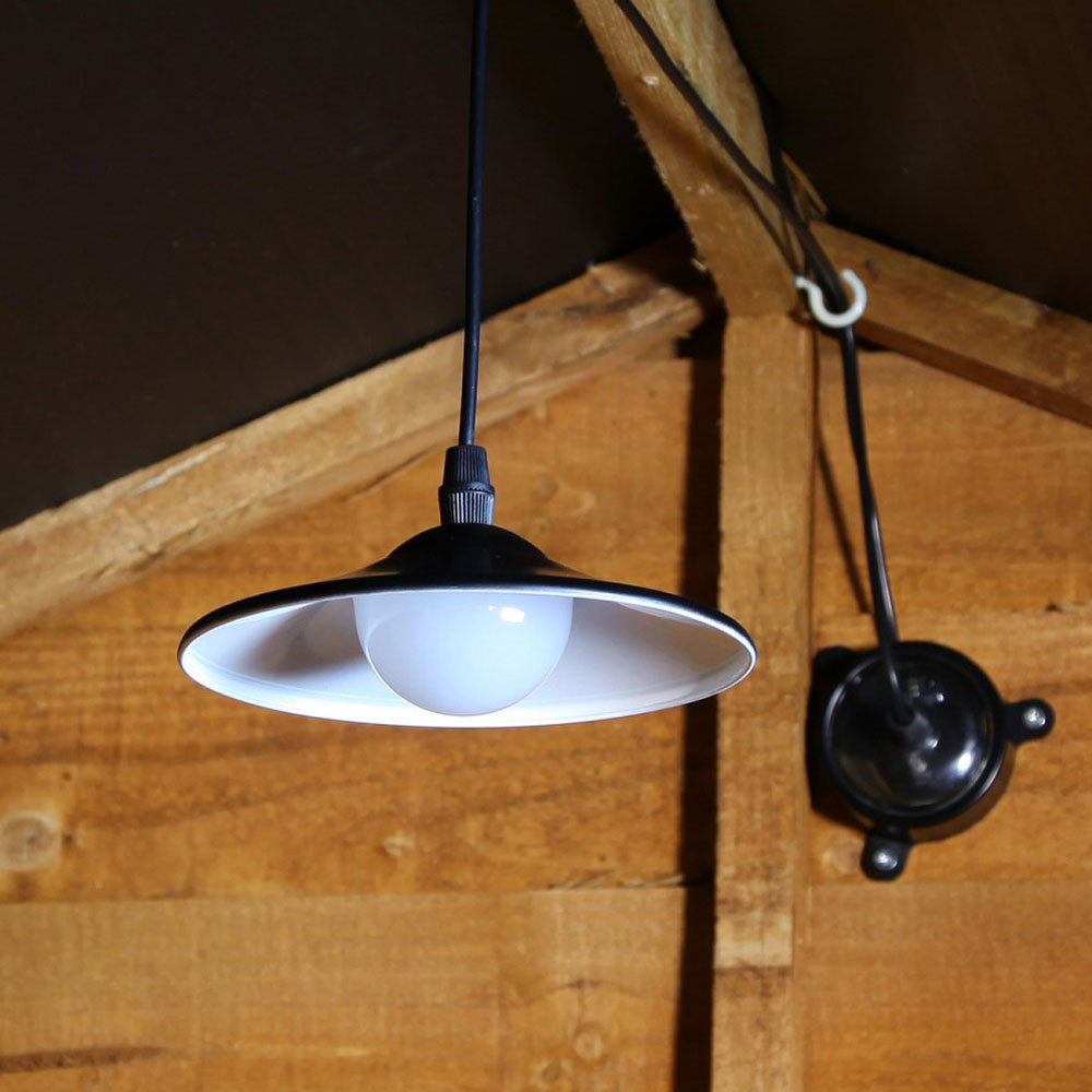 Solar Powered Shed Light with Pull Cord