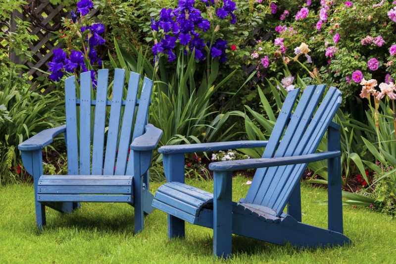 7 Steps to Creating the Perfect Spring Garden : Garden Seating 