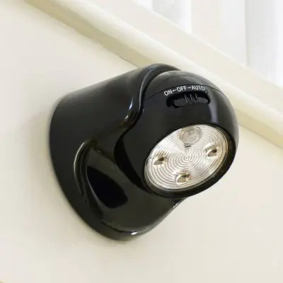 Battery Operated PIR Sensor Security Light in Black