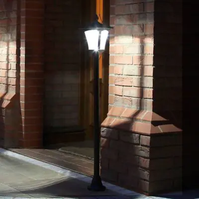 Black Solar Lamp Post 1.2 m white